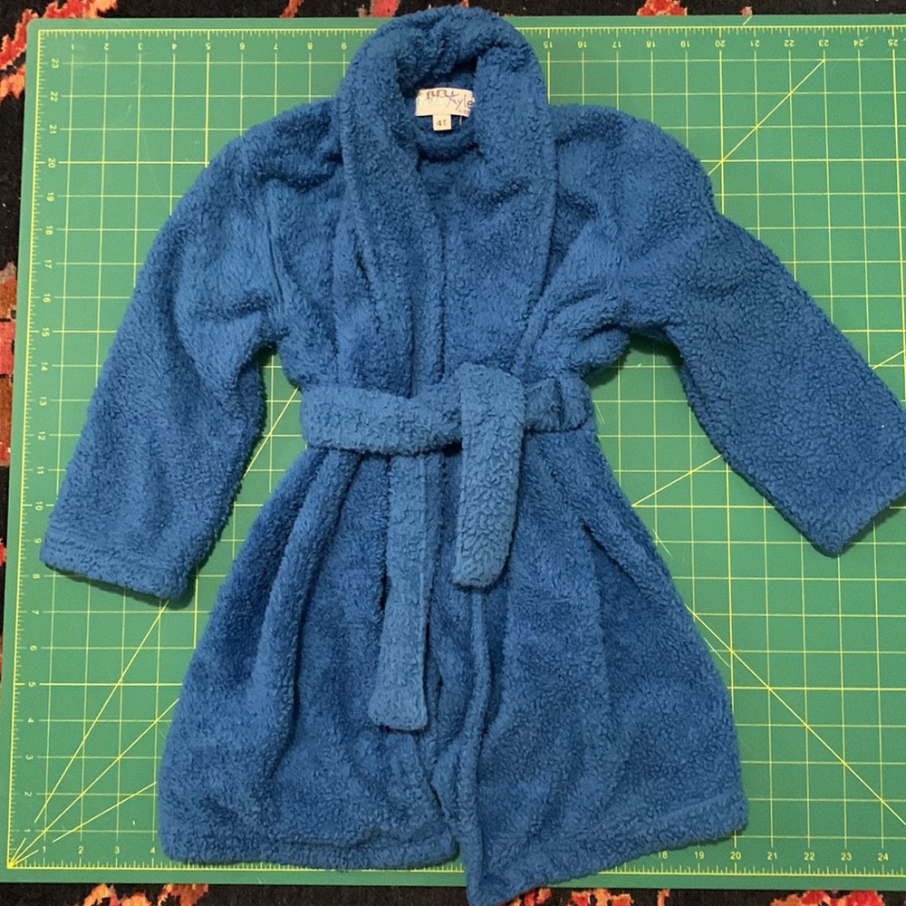 Super cute blue bathrobe